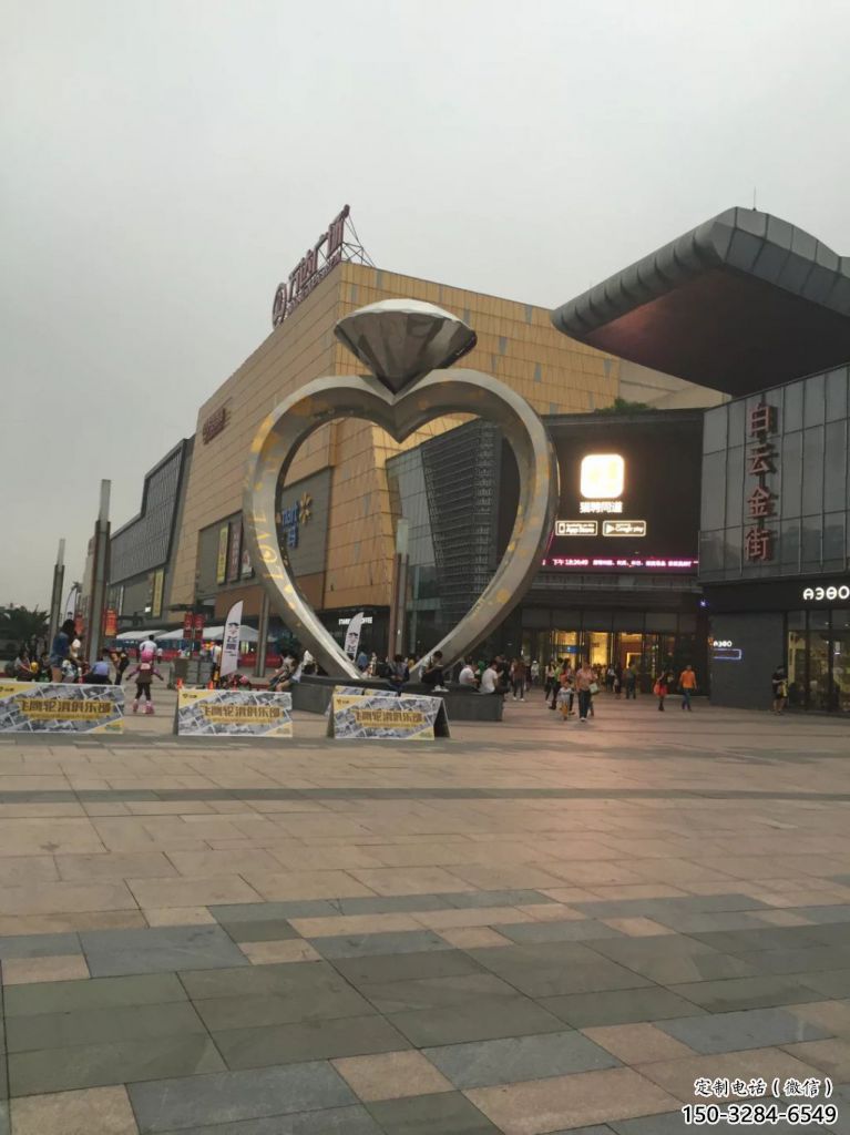 酒店戒指雕塑 景觀美陳小品 現(xiàn)代雕塑 酒店戒指雕塑 景觀美陳小品 現(xiàn)代雕塑