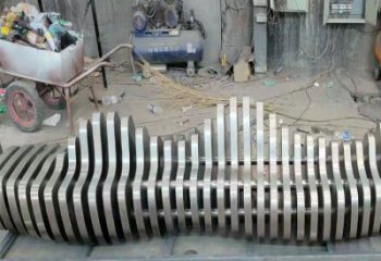 庭院凳子雕塑 公園草地小品 鍛造雕塑