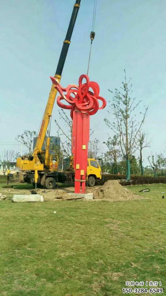 庭院中國(guó)結(jié)雕塑 公園草雕塑 鍛造文化雕塑 庭院中國(guó)結(jié)雕塑 公園草雕塑 鍛造文化雕塑