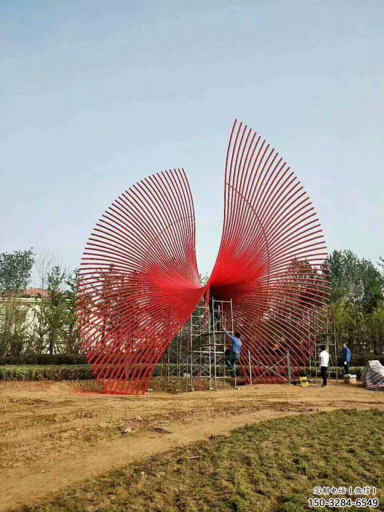 步行街鳳尾雕塑 游樂(lè)場(chǎng)展翅造型 鑄造雕塑 步行街鳳尾雕塑 游樂(lè)場(chǎng)展翅造型 鑄造雕塑