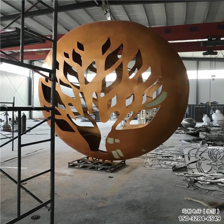 大型商場(chǎng)月牙雕塑 仿真雕塑 鏡面月亮牙雕塑 大型商場(chǎng)月牙雕塑 仿真雕塑 鏡面月亮牙雕塑