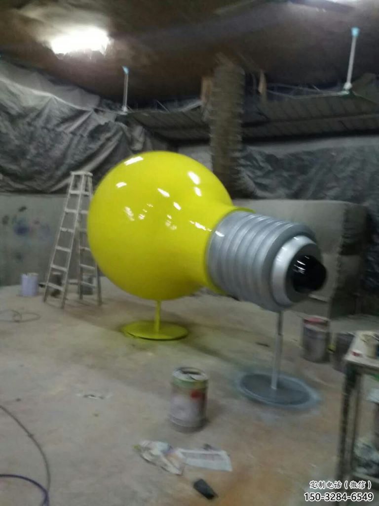 仿真燈泡雕塑 電鍍現(xiàn)代燈具主題 部隊電燈泡雕塑 仿真燈泡雕塑 電鍍現(xiàn)代燈具主題 部隊電燈泡雕塑