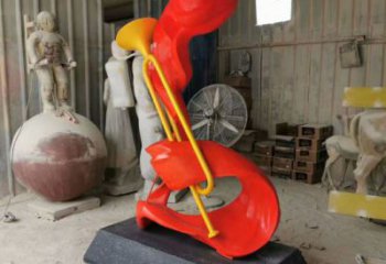 創(chuàng)意沖鋒號(hào)雕塑 啞光景觀小品 公園雕塑