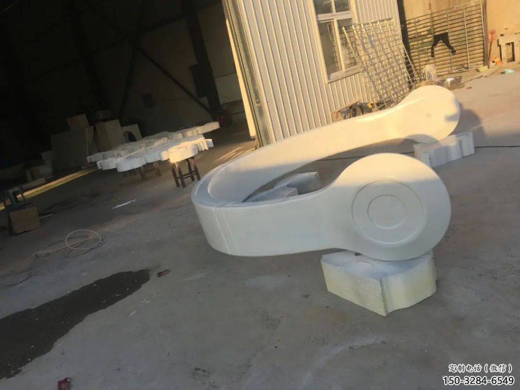 歐式耳麥雕塑 抽象希望音樂雕塑 景觀耳機(jī)雕塑 歐式耳麥雕塑 抽象希望音樂雕塑 景觀耳機(jī)雕塑