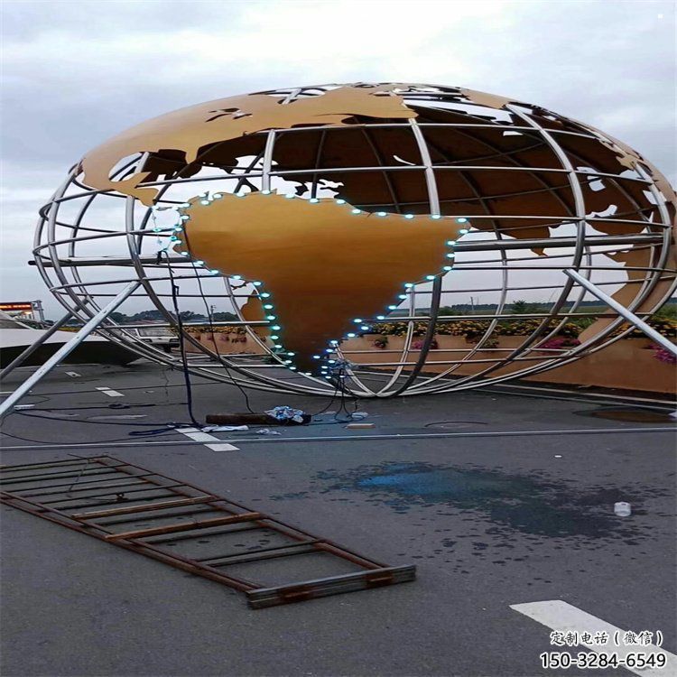 地球儀雕塑展品,景觀概念,鏤空鏡面地球儀雕塑優(yōu)選 地球儀雕塑展品,景觀概念,鏤空鏡面地球儀雕塑優(yōu)選