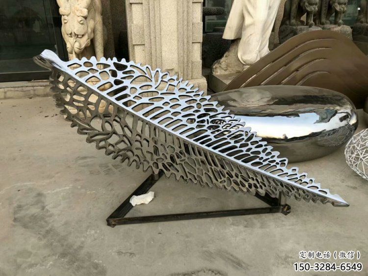 鏤空樹(shù)葉雕塑廠家,地標(biāo)擺件,鏡面鏤空樹(shù)葉雕塑生產(chǎn)商 鏤空樹(shù)葉雕塑廠家,地標(biāo)擺件,鏡面鏤空樹(shù)葉雕塑生產(chǎn)商