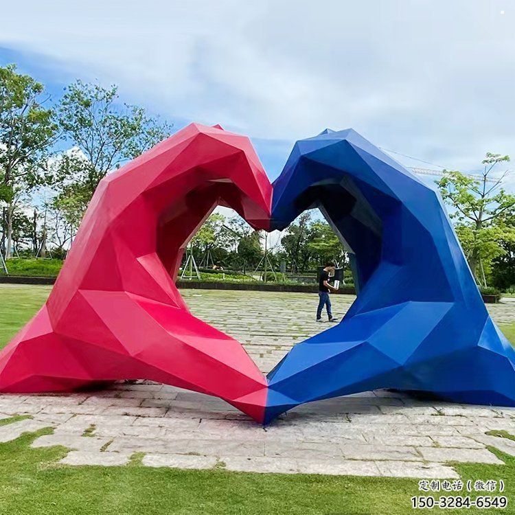桃心雕塑供求,白鋼構(gòu)件,彩色不銹鋼桃心雕塑觀賞型 桃心雕塑供求,白鋼構(gòu)件,彩色不銹鋼桃心雕塑觀賞型
