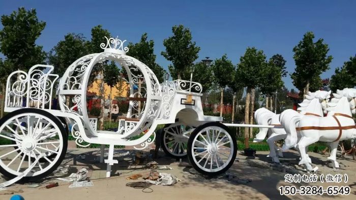 涇源廣場(chǎng)馬車(chē)雕塑 涇源廣場(chǎng)馬車(chē)雕塑