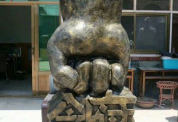 阿拉善盟握拳雕塑訂做，歐式風(fēng)格，玻璃鋼握拳雕塑廠家選定